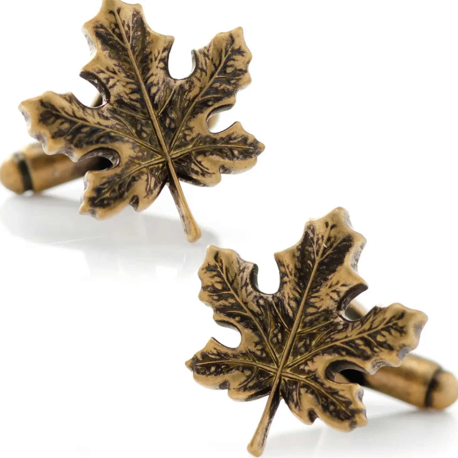 Cufflinks, Inc. 3D Maple Leaf Cufflinks
