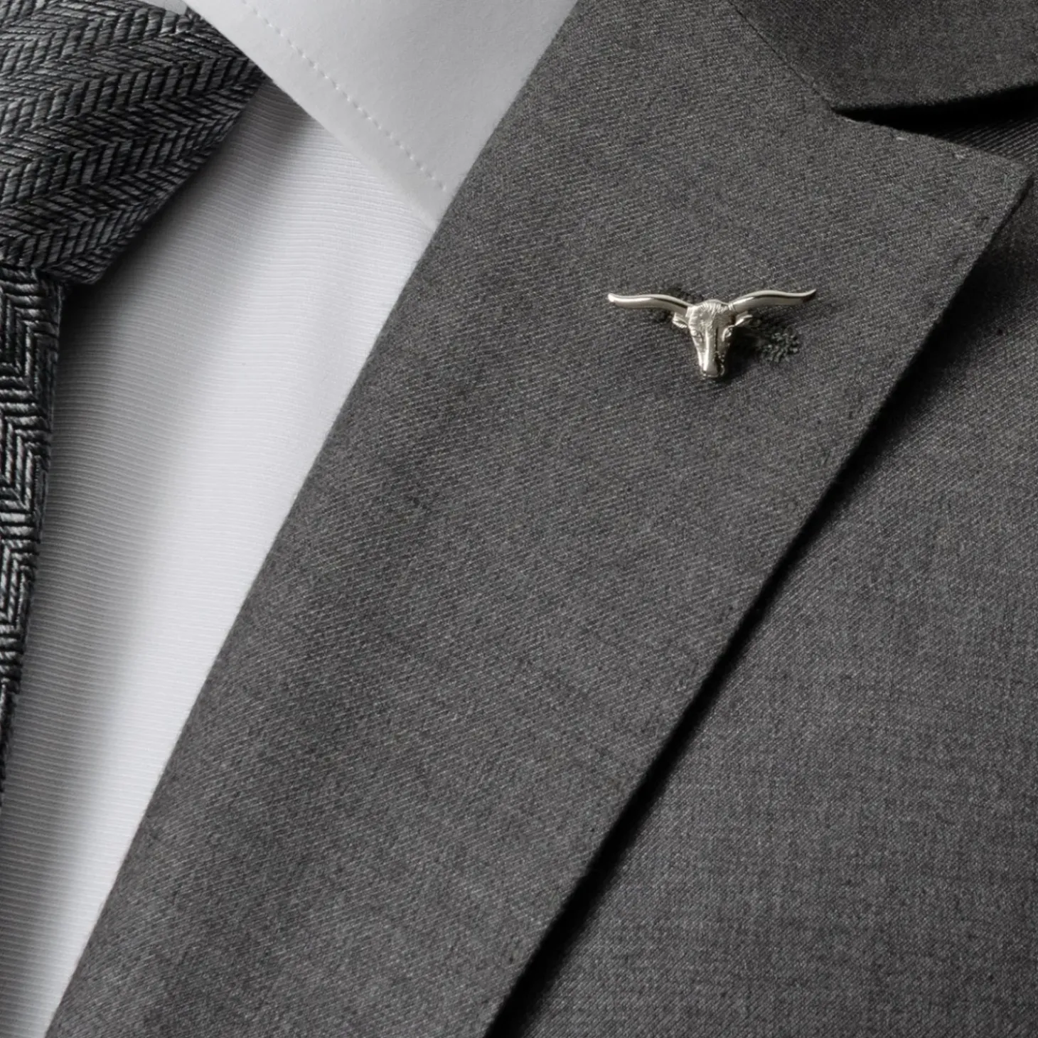 Cufflinks, Inc. Longhorn Steer Lapel Pin