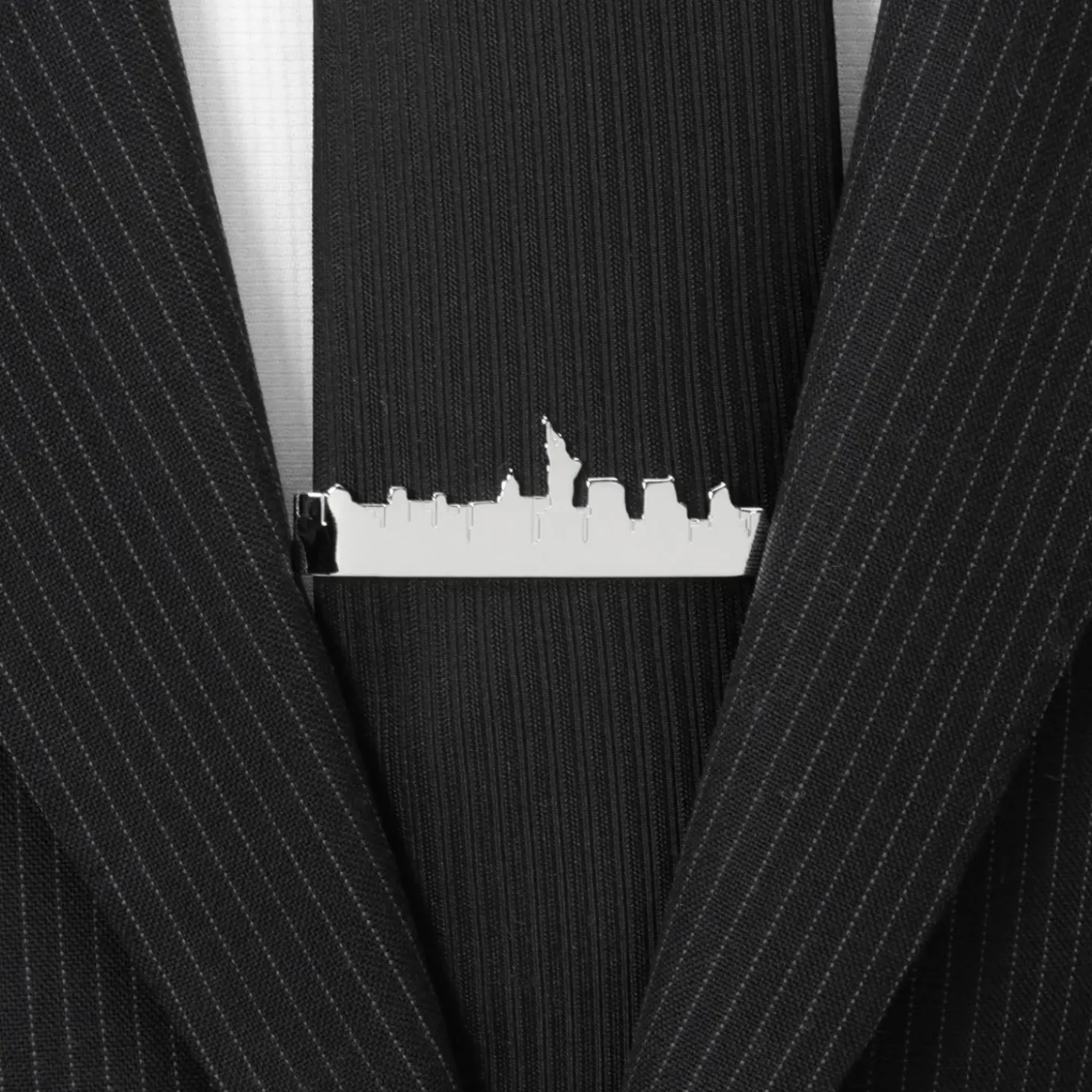 Cufflinks, Inc. New York Skyline Tie Bar