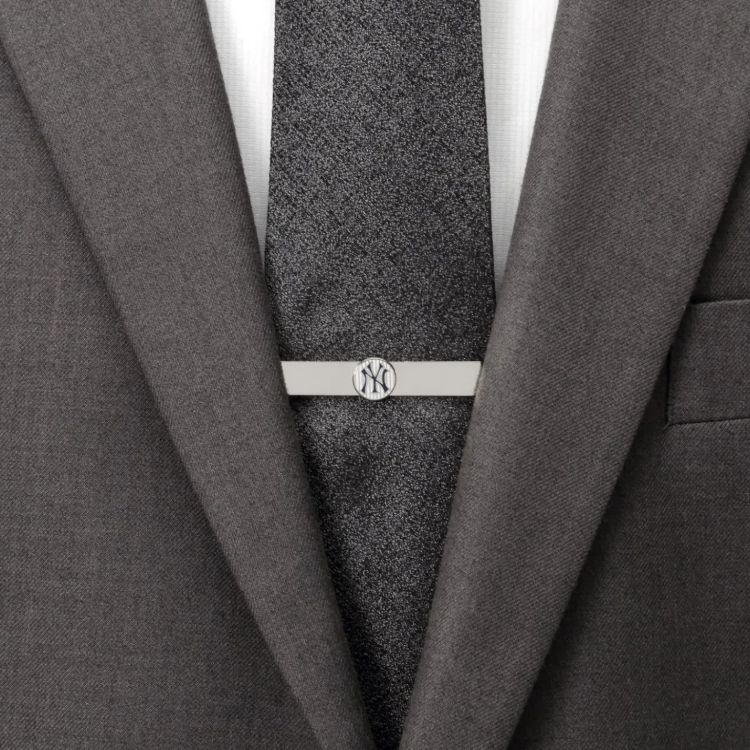 MLB New York Yankees Pinstripe Tie Bar
